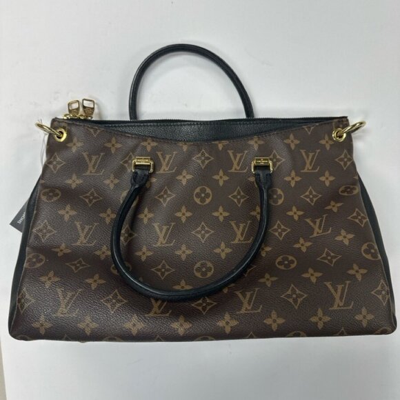 LOUIS VUITTON MONOGRAM CANVAS PURSE - Picture 2 of 10